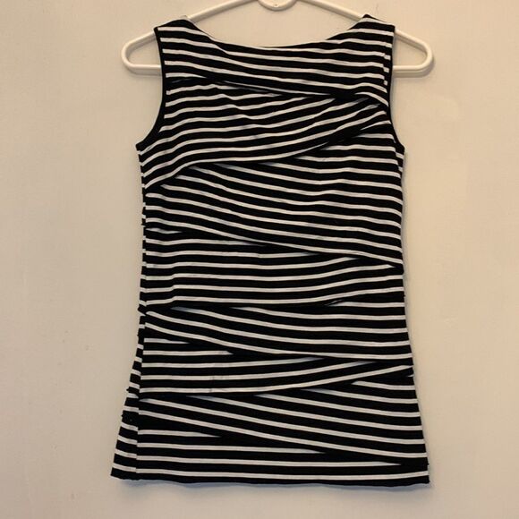 Vince Camuto sleeveless black and white striped layered tee Size SP Length 24” - Picture 4 of 5